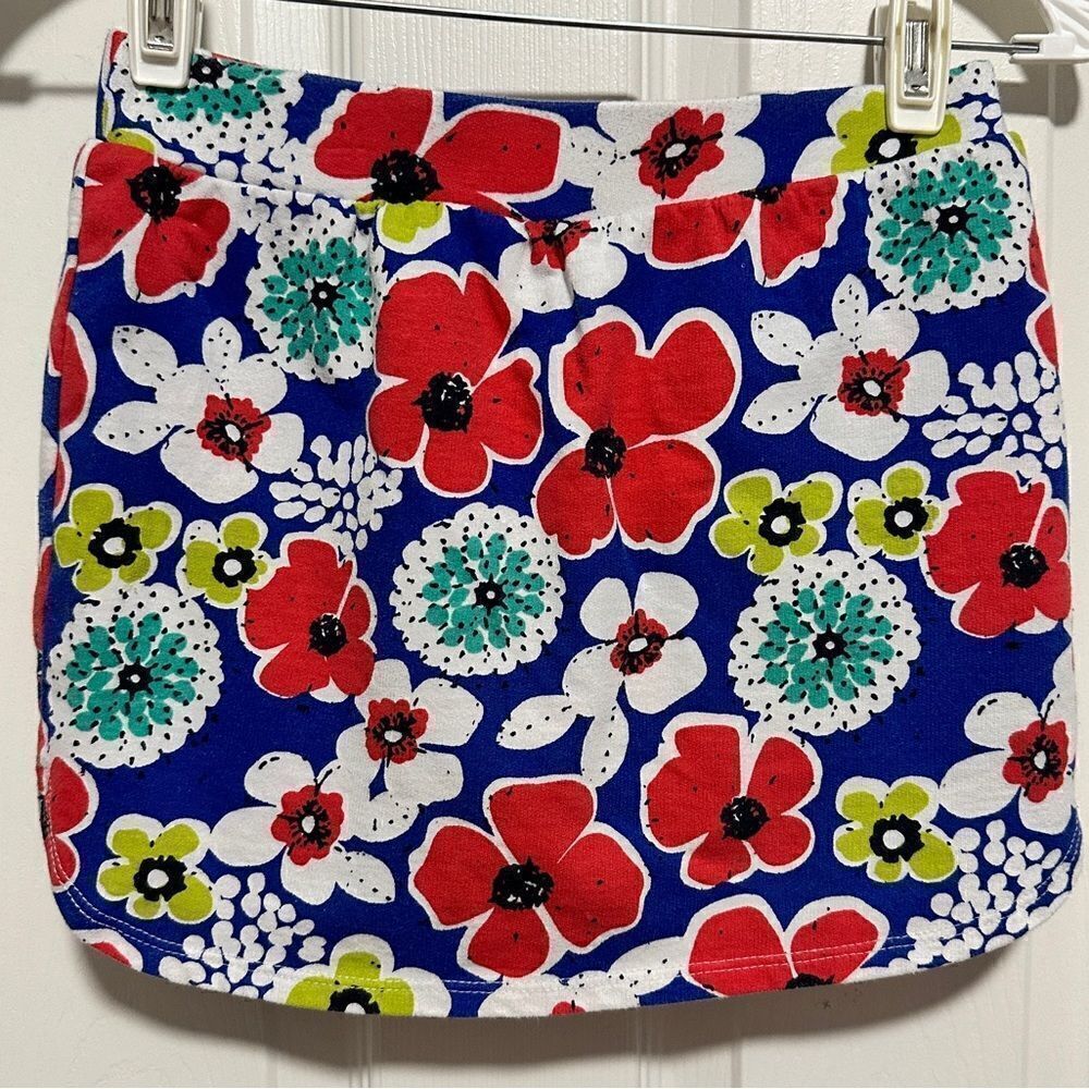 Girls crown and ivy skort. size medium